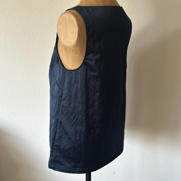 Tibi sz 2 gorgeouss navy tank blouse, great pre owned condition - Picture 4 of 8